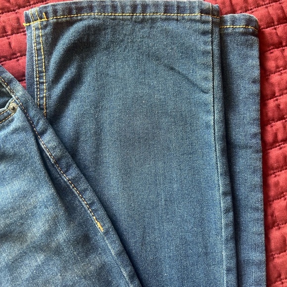 Levi’s Jeans Bundle of 2 Pants - Picture 15 of 16